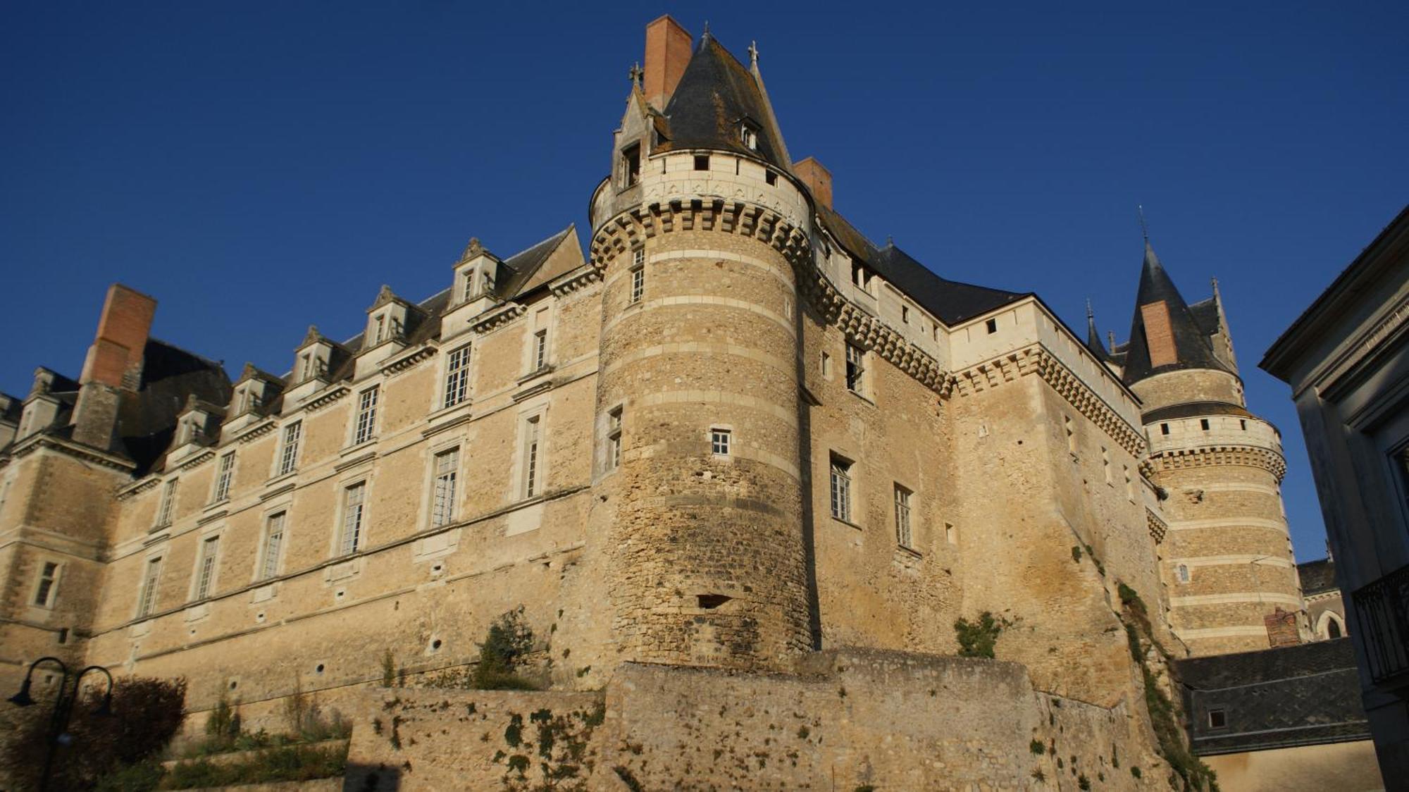 Chateau De Durtal Bed & Breakfast エクステリア 写真