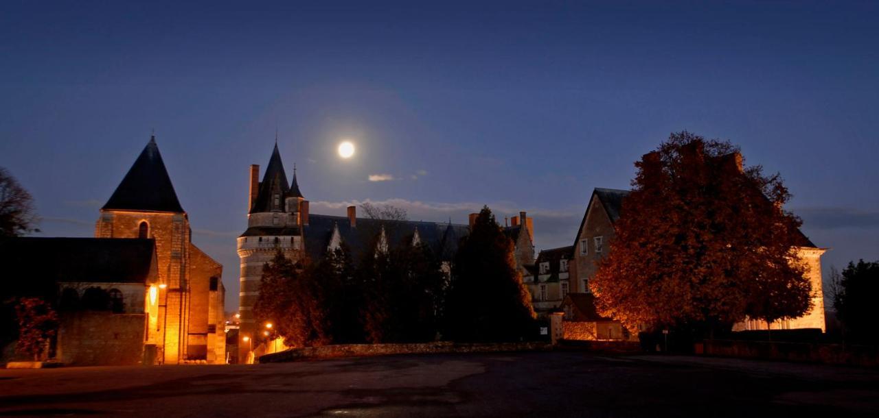 Chateau De Durtal Bed & Breakfast エクステリア 写真