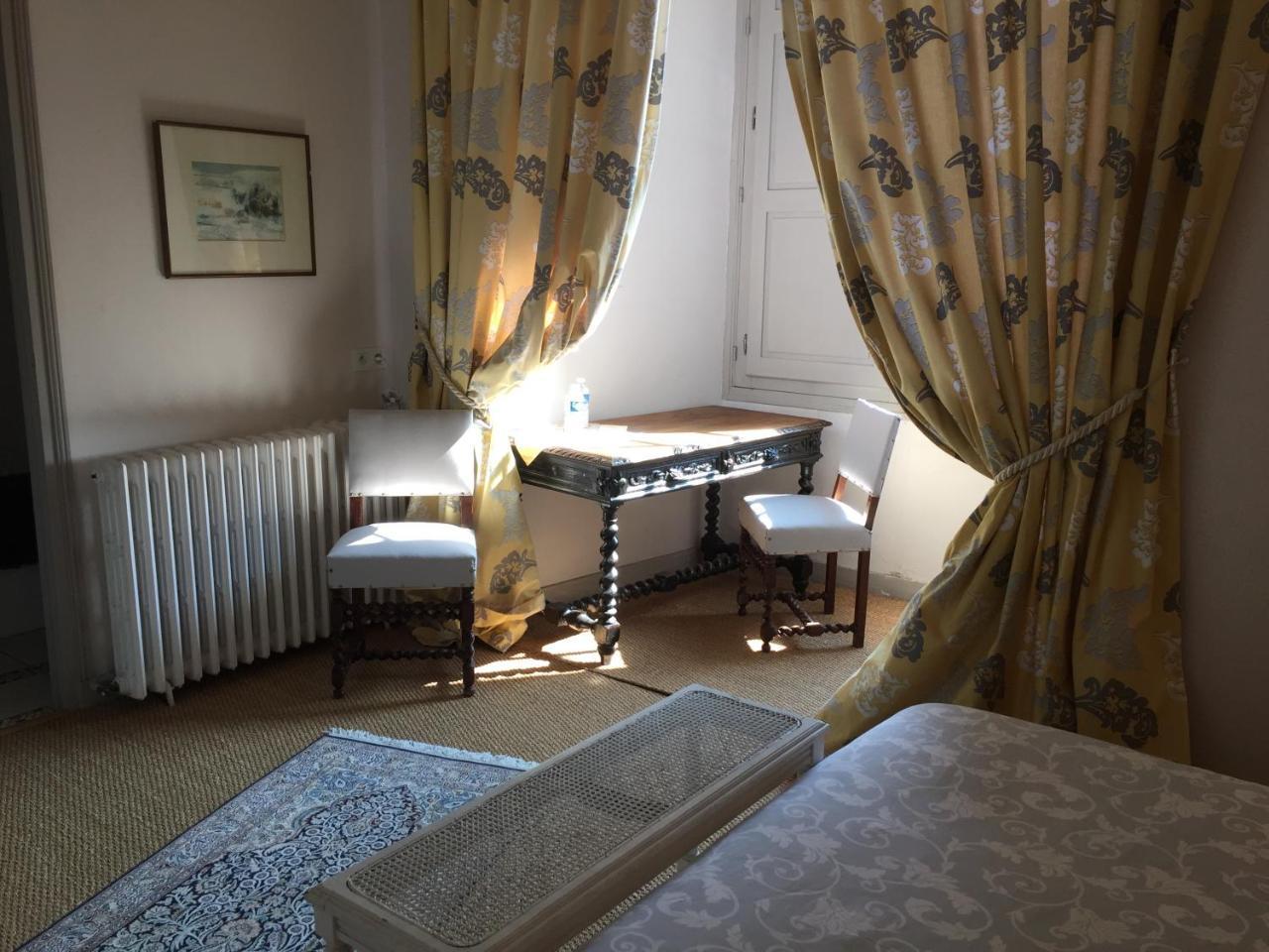 Chateau De Durtal Bed & Breakfast エクステリア 写真
